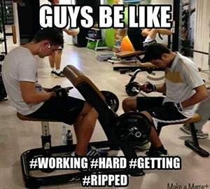 texting-in-the-gym